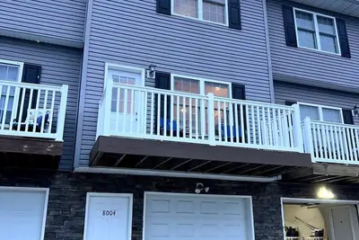 Image de Spacious Home Short\/Medium Stays