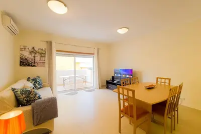 Image de Casa Viana T2 by Yha