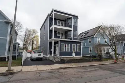 Image de 3br Dorchester Boston, Free Parking, Pet-Friendly, Near Franklin Park - 558/1