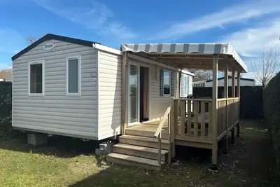 Image de Mobil 2 chambres 4 personnes tout équipé dans camping 4 étoiles, à la Palmyre