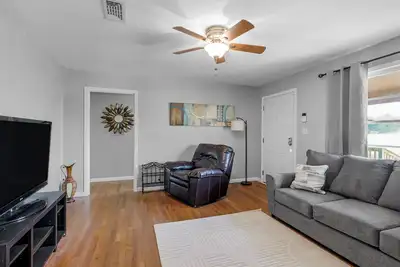 Image de Magnolia House - charming 3-bedroom house in Semmes, Alabama