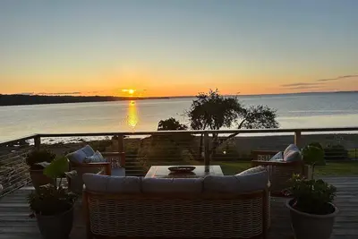 Water's Edge at Ocean St - Enjoy Penobscot Bay
