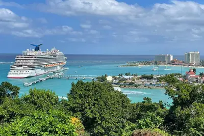 Image de Villa 2 chambres avec vue sur l'océan, piscine et Wi-Fi haut débit
