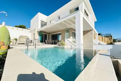 Image de Villa \"Casa Blanca\" avec vue sur la mer, Wi-Fi et climatisation
