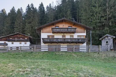 Image de Appartement 'Sprenghof' avec vue sur les montagnes, balcon et Wi-Fi
