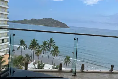 Image de Luxury Apartment with ocean view -Golden Zone-.