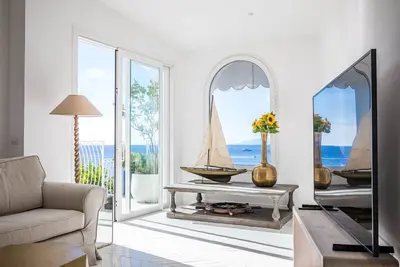 Image de Villa Stunning view on the sea of Naples with private pool and beach access