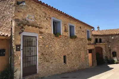 Image de Charming studio in welcoming La Tallada d'EmpordĂ with Ac, WiFi