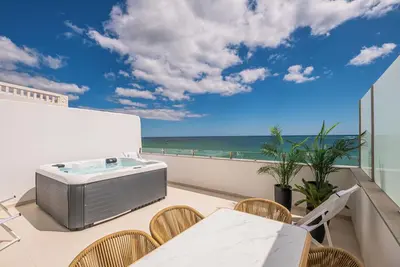 Image de Sob O Mar Iii - Stunning beach/sea view