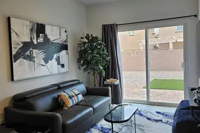 Image de Upscale Condo In A New Gated Community