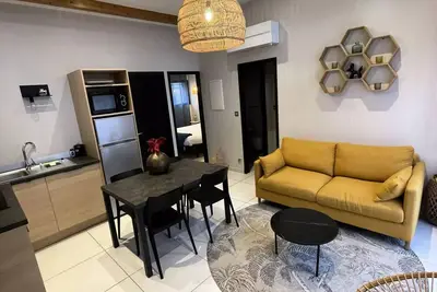 Image de Gîte Ecolodge 2 Chambres 4 Personnes avec jacuzzi