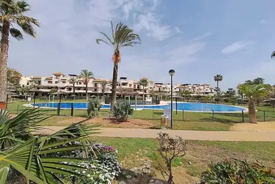Image de Jnv - Appartement sur la plage avec jardin privé