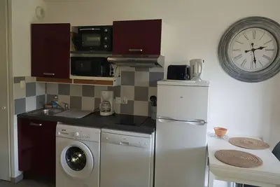 Image de Appartement lumineux avec balcon et jardinet