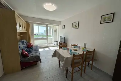 Image de Appartement lumineux 2 pièces, proche plage, parking inclus