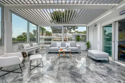 Image de South Blue Sea View Apartment