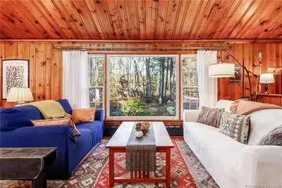Image de Charming 2-bedroom cottage on 7 acres of woods in Putnam with Ac, WiFi