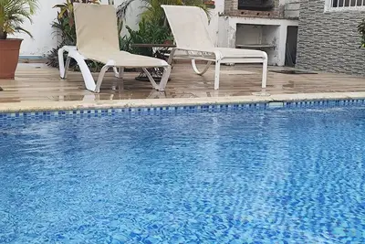 Image de Cozy 1Bd/1Ba Apt for Couples, Families & Nomads - Pool, Bbq, Near Beach & Dining