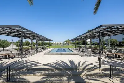 Image de Walking distance to Angle Stadium and Near Disneyland