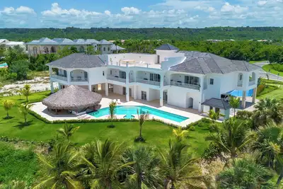 Image de Ocean View Villa, cooking included, Beach Access