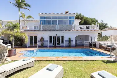 Image de Villa 'Mariposa' avec vue sur la mer, Wi-Fi et climatisation