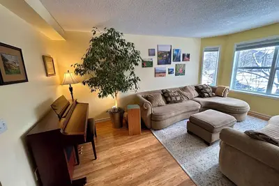 Image de . . ::Bright Family Home::. .