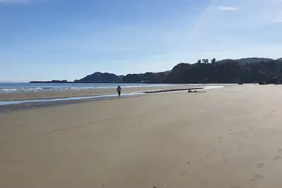 Image de Relax and unwind in the heart of Pohara with the golden sands on your doorstep