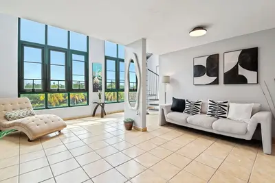 Image de Aquatika Beach Resort Penthouse 4803