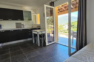 Image de Studio Dolce & Vita C2 vue mer avec piscine