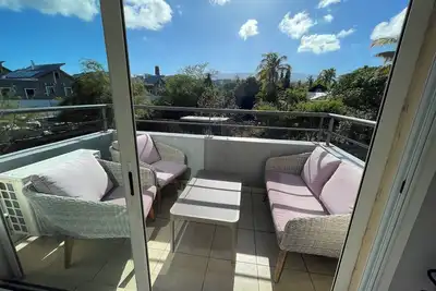 Grand Studio à saint Gilles les Bains\nTout équipé, parking privé…
