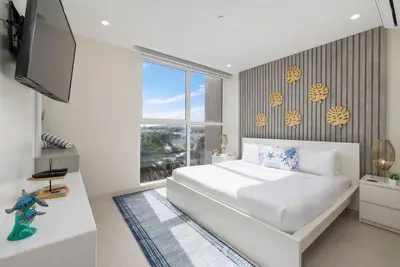 Image de Elegant 2br Luxury Condo at Aracari 24 by Bocobay