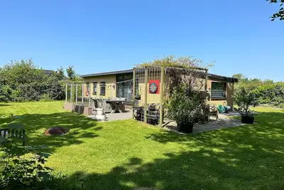 Image de Beau bungalow avec jardin spacieux