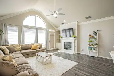 Image de Modern 1 story - Great Location - Pet Friendly