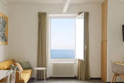 Ca' de Mâ - Sea Front Apartment