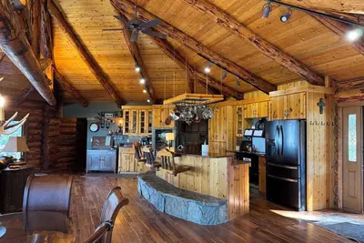 Image de log home with WiFi, Ac in  Kalispell Montanaa