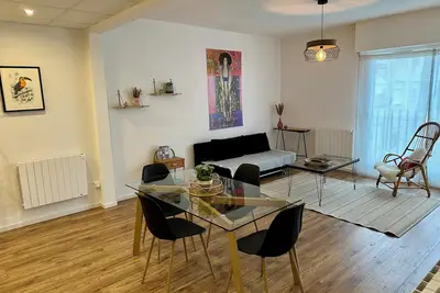 Image de \"Le Lapacca\" 68m², 2 chambres, Wi-Fi, proche gare et 🙏, parkings gratuits