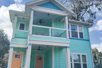 The Orange Blossom Suite | Near Uf, Shands, D-town
