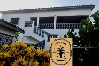 Image de Chambre avec salon et jardin à proximité de la plage sur Aneho. Quartier calme.