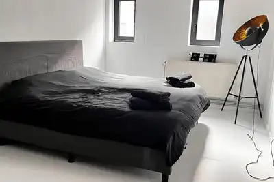 Image de Découvrez notre loft design unique en plein centre ville de Mons