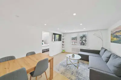 Image de book2stay: Appartement 4 chambres + Cuisine + place de parking