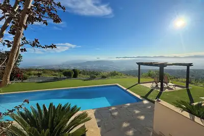 Image de Luxury villa with breathtaking views