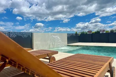 Image de Villa contemporaine avec appartement indépendant