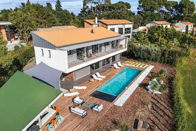 Image de Villa 4 Chambres 8 Personnes avec piscine privée
