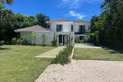 Image de Stunning Villa Walk to Beach in Exclusive Punta Cana Resort – 10 Mins to Airport