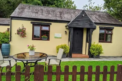 Image de Cornflower, Cornflower cottage, Saundersfoot.