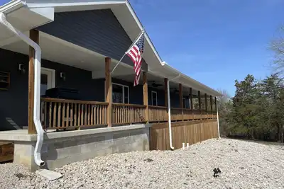 Image de Scenic Riverways Retreat + Bunkhouse – Perfect for Families & Groups