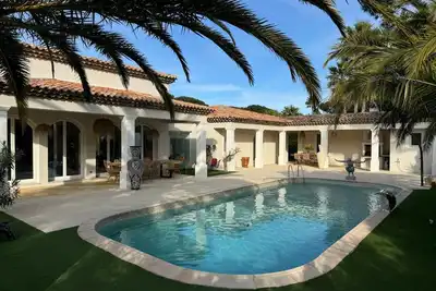 Image de Villa neuve dans domaine sécurisé