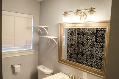 Image de Charming 2-bedroom townhome in downtown Frisco with WiFi, Ac