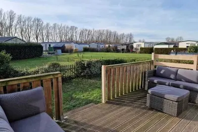 Image de Peace, space, nature and coziness in our cozy chalet at the campsite.