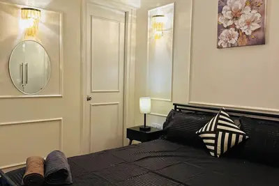 Image de Cozy luxurious 1bhk apartment in Noida with WiFi, Ac