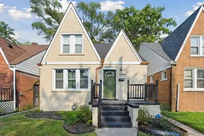 Image de Charming 2-bedroom house in awesome Detroit with WiFi, Ac